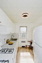 33 E Grand St in Mount Vernon, NY - Building Photo - Building Photo