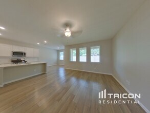 209 Post Oak St in Azle, TX - Building Photo - Building Photo
