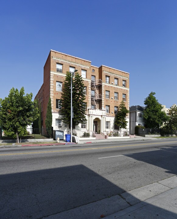 La Wiltona Apartments in Los Angeles, CA - Building Photo