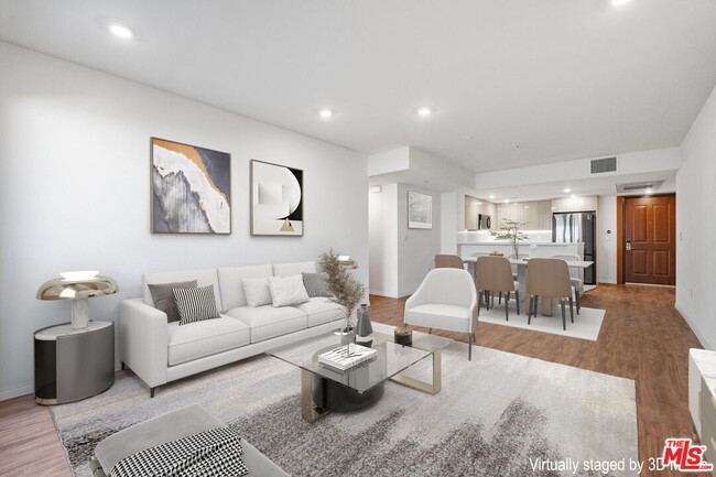 5245 Santa Monica Blvd in Los Angeles, CA - Building Photo - Building Photo