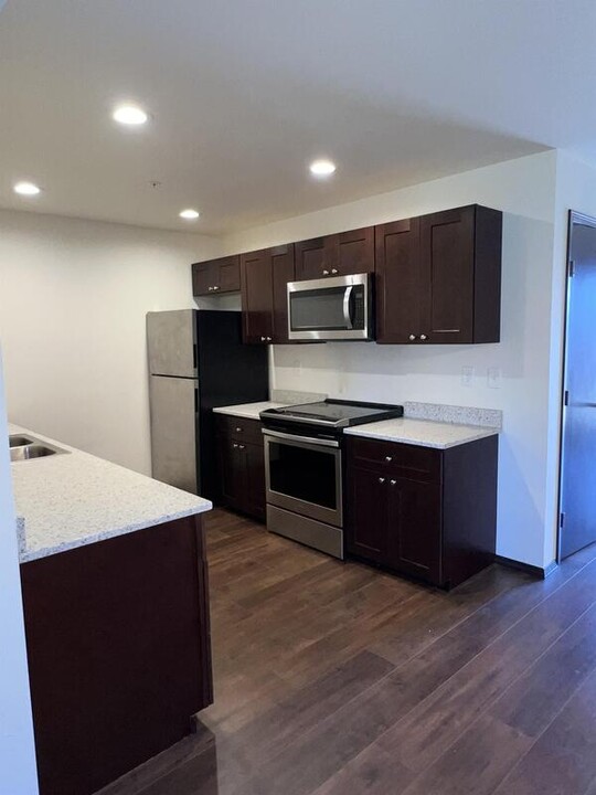 2040 Andress Ln in Lynden, WA - Building Photo