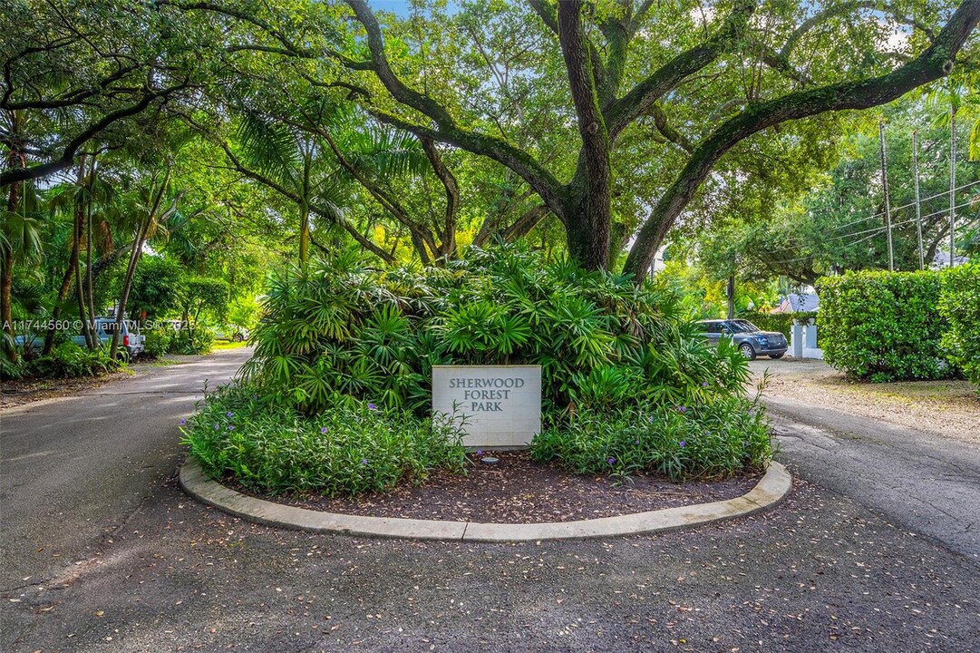 236 NE 85th St-Unit -N in El Portal, FL - Building Photo