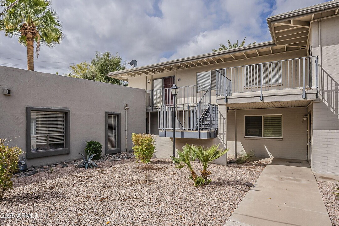 4114 E Calle Redonda in Phoenix, AZ - Building Photo