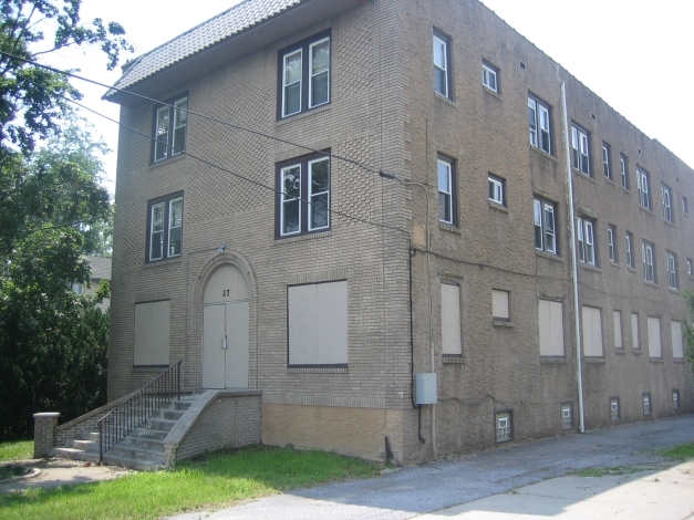 27 W Cuthbert Blvd in Collingswood, NJ - Building Photo