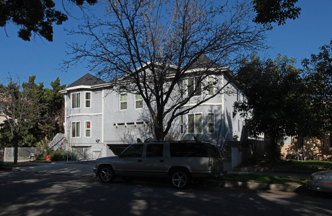 416 N Shelton St in Burbank, CA - Building Photo