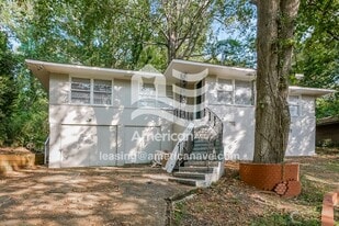 3902 Commander Dr in Columbus, GA - Building Photo