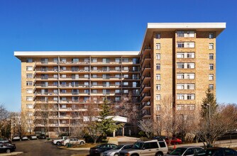 Wildwood Towers in Arlington, VA - Foto de edificio - Building Photo