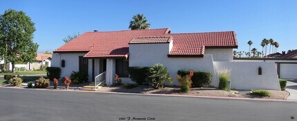 2360 Mira Monte Cir W in Palm Springs, CA - Building Photo - Building Photo