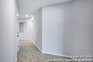 8719 Hudson Holw in San Antonio, TX - Building Photo - Building Photo