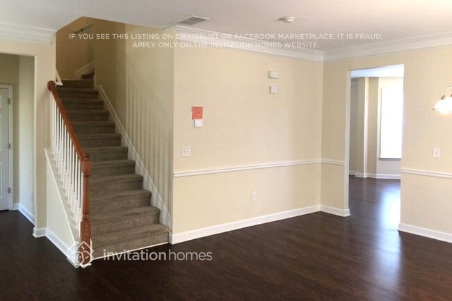 1712 Sahale Falls Dr in Braselton, GA - Foto de edificio - Building Photo