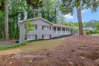 1801 Romans Dr in Marietta, GA - Foto de edificio - Building Photo