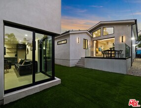 8982 Norma Pl in West Hollywood, CA - Building Photo - Building Photo