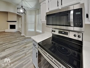 6892 Gallop Dr in Cordova, TN - Foto de edificio - Building Photo