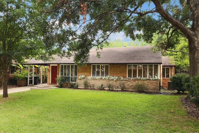 property at 2102 Sheridan St