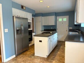 815 Hewett Dr in Ann Arbor, MI - Building Photo - Building Photo