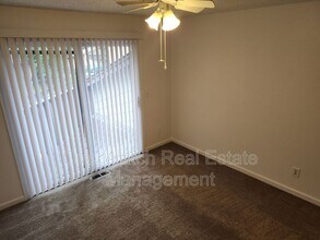 100 Bunnell St in Anchorage, AK - Building Photo - Building Photo