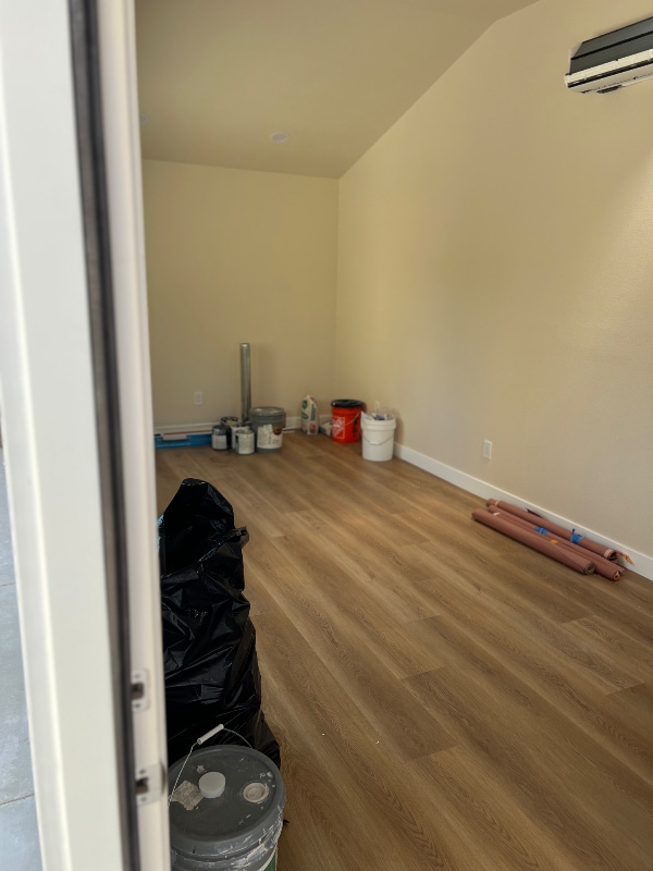 1424 Dale St in San Diego, CA - Building Photo - Building Photo