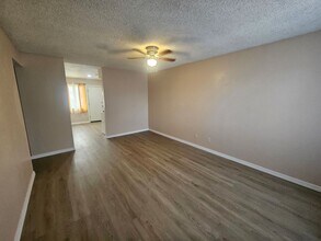370 Sea Creek Dr in Bullhead City, AZ - Building Photo - Building Photo