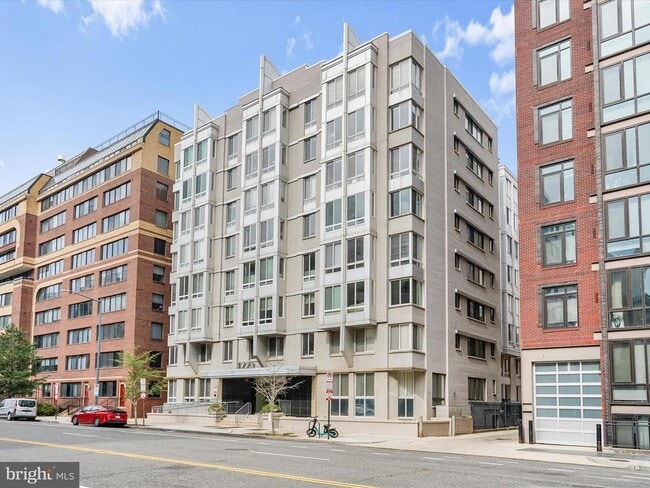 1225 13th St NW in Washington, DC - Building Photo - Building Photo