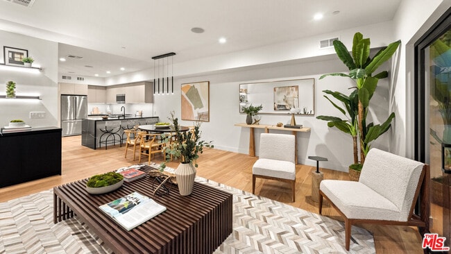 5629 Murray Ln in Los Angeles, CA - Building Photo - Building Photo
