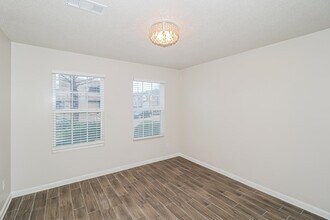 10071 Branley Oak Dr in Cordova, TN - Building Photo - Building Photo