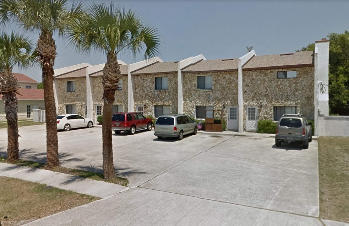 226 Chandler St in Cape Canaveral, FL - Building Photo