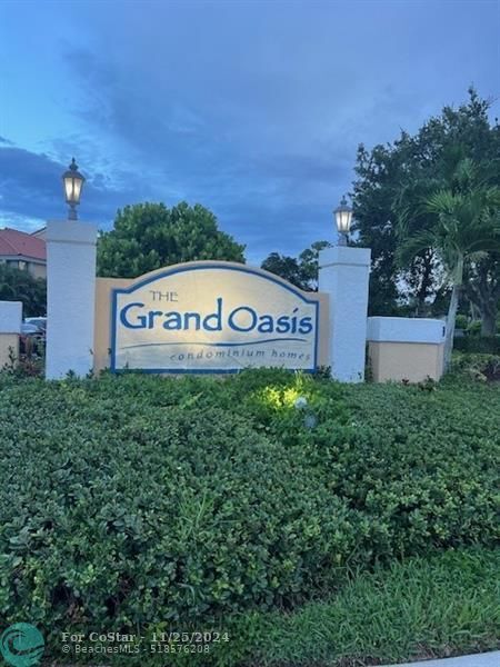 5781 Riverside Dr in Coral Springs, FL - Foto de edificio - Building Photo