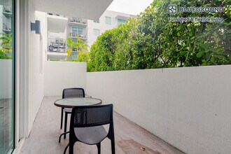 729 NW 2nd St in Miami, FL - Building Photo - Building Photo