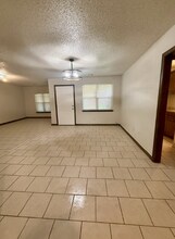 952 NW 6th St in Moore, OK - Building Photo - Building Photo