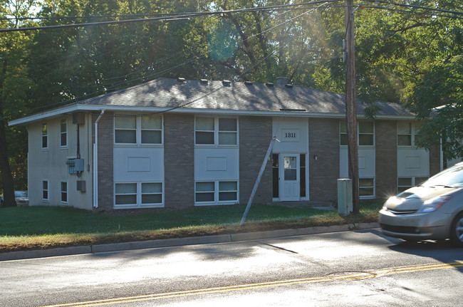 1311 Greeley St S in Stillwater, MN - Foto de edificio - Building Photo