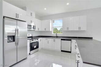 1072 Norton Ave S in Lehigh Acres, FL - Building Photo - Building Photo