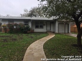 1204 Wiltshire Ave in Terrell Hills, TX - Building Photo