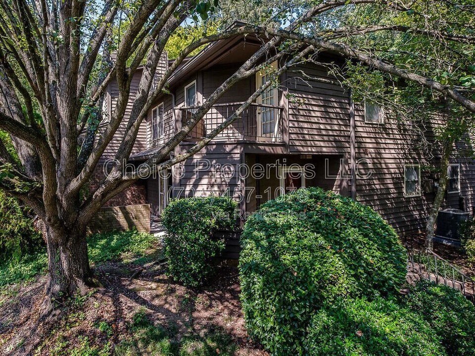 3526 Colony Crossing Dr in Charlotte, NC - Building Photo