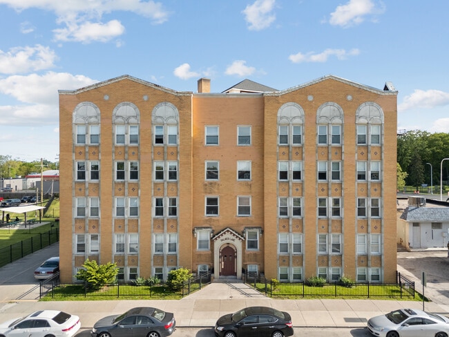 Palmer Lane Apartments