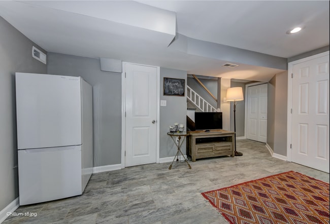 5403 Chillum Pl NE, Unit 5403 in Washington, DC - Foto de edificio - Building Photo