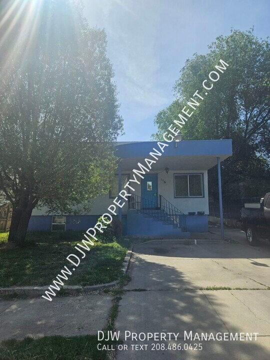 116 22nd Ave S-Unit -A in Nampa, ID - Building Photo