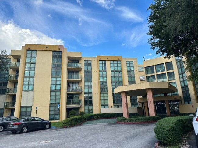 11780 SW 18th St, Unit 220-2