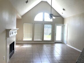 5722 Ashbury Trails Ct in Sugar Land, TX - Building Photo - Building Photo