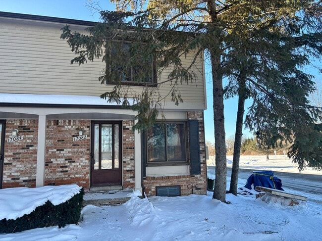 property at 17082 Kingsbrooke Dr