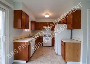 4390 Auburn Rd in Shelby Township, MI - Building Photo - Building Photo