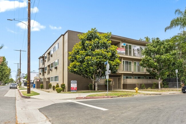 5409 Radford Ave, Unit 10