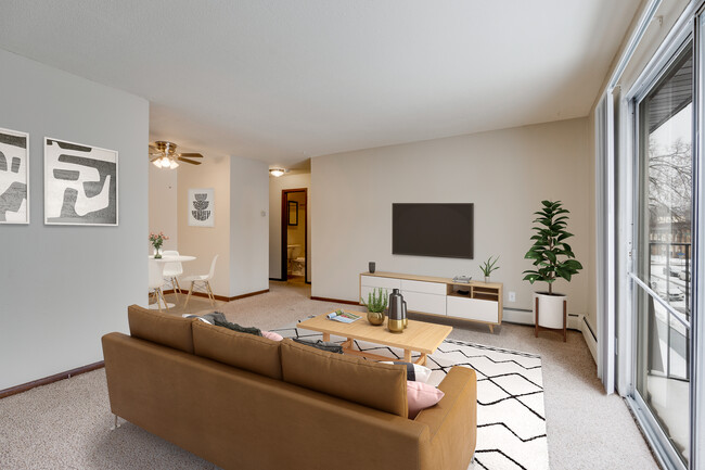 Uptown Estates in Minneapolis, MN - Foto de edificio - Building Photo