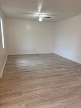 2102 Clark St in Jonesboro, AR - Building Photo - Building Photo