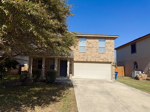2137 Dorman Dr in New Braunfels, TX - Building Photo - Building Photo