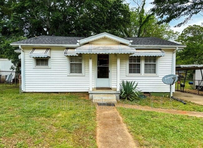 property at 10 Yellowstone Dr