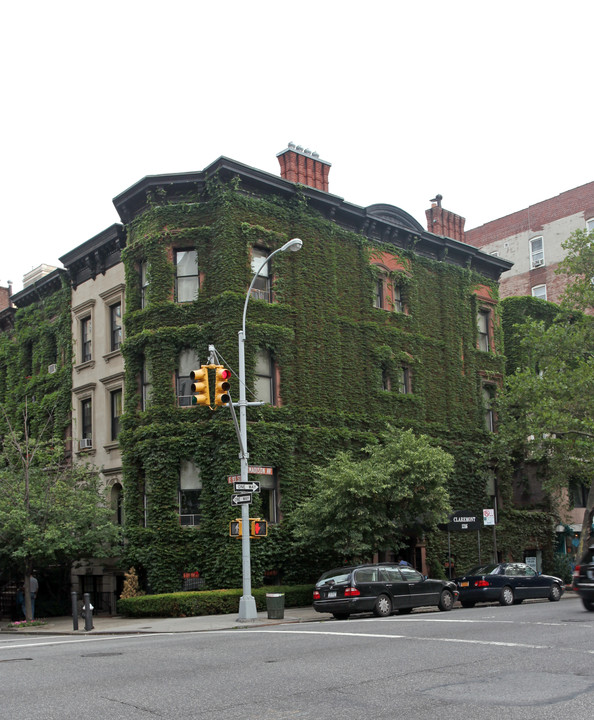 Claremont in New York, NY - Foto de edificio