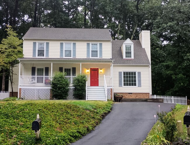 property at 5505 Standing Oak Pl