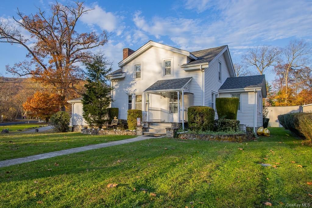 35 Cedar Flats Rd in Stony Point, NY - Building Photo