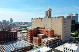 Malone in St. Louis, MO - Foto de edificio - Building Photo