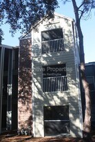 5016 Park Central Dr in Orlando, FL - Building Photo